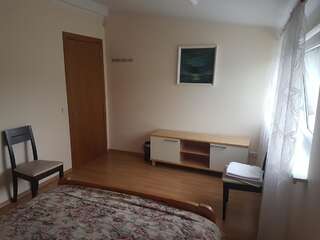 Гостевой дом Domeikavos vila Ražiai Двухместный номер с 1 кроватью и общей ванной комнатой-1